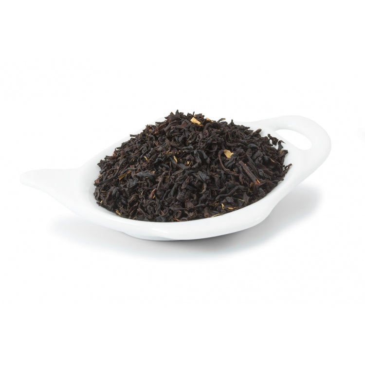 svart te Te smaksatt med skogssmultron och jordgubb samt torkade svartvinbärsblad.
